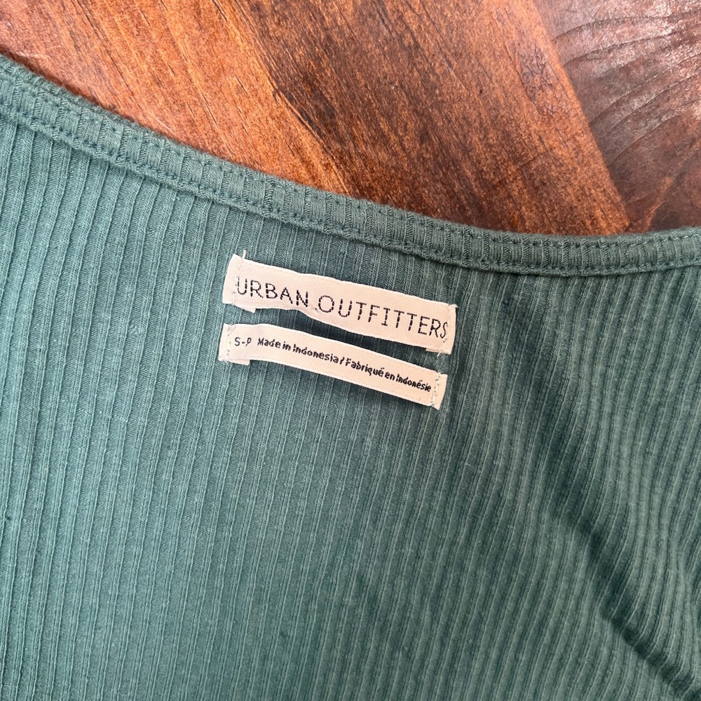 Urban Outfitters Green Ribbed Long Sleeve Top - Picture 2 of 6